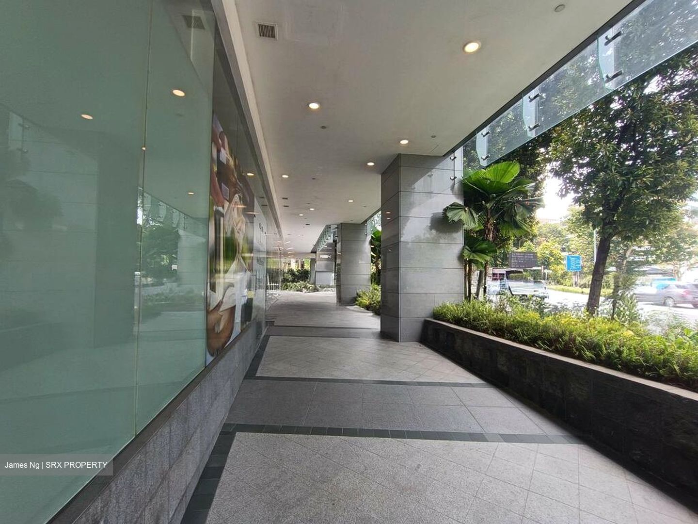 Visioncrest (D9), Retail #503222701